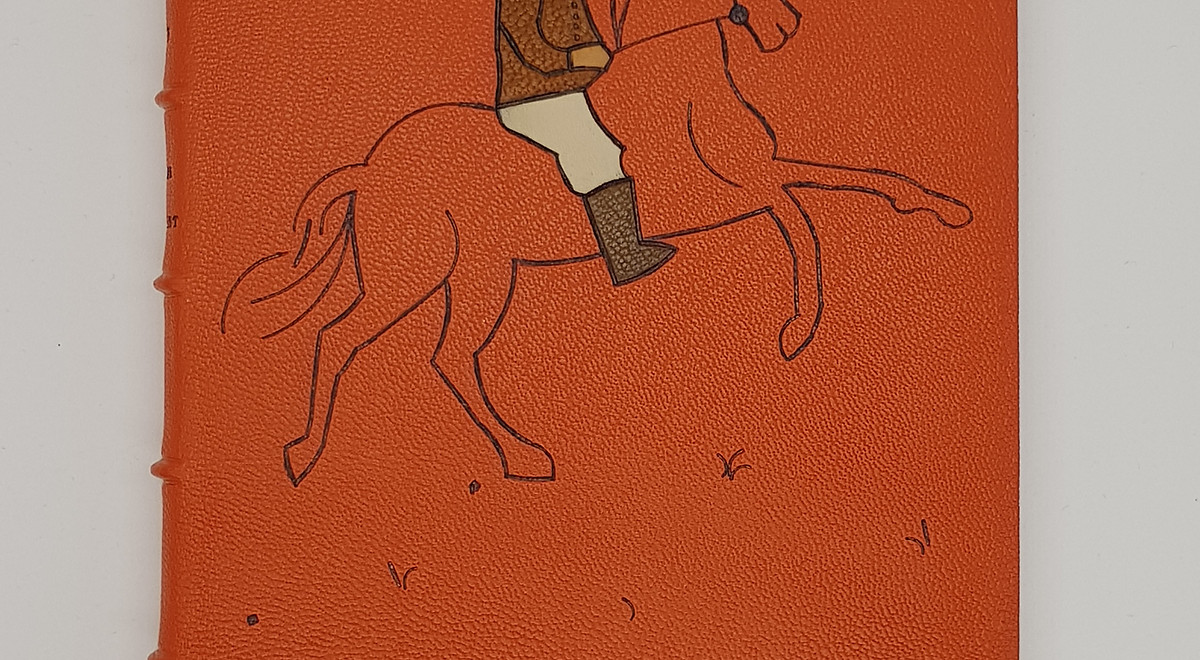 décor sobre dorure mosaïque livre orange cheval cavalier etienne beudant reliure jerome garcin reliure dorure normandie clavados décor moderne