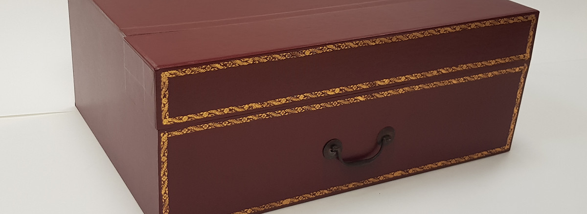 boîte pour cartonnier XIXe siècle meuble semainier sur mesure boîte en carton atelier de cartonnage dans le calvados gabriel de sevin